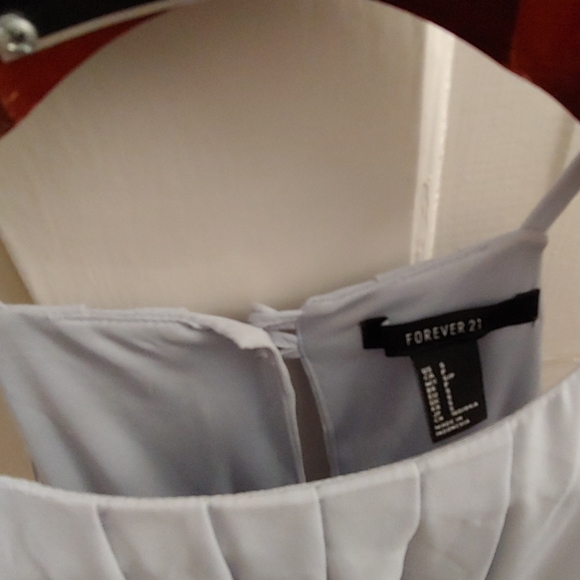 Baby blue open back dress - Picture 4 of 8